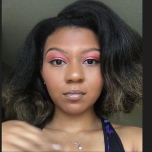 Meet your Posher, Alexus